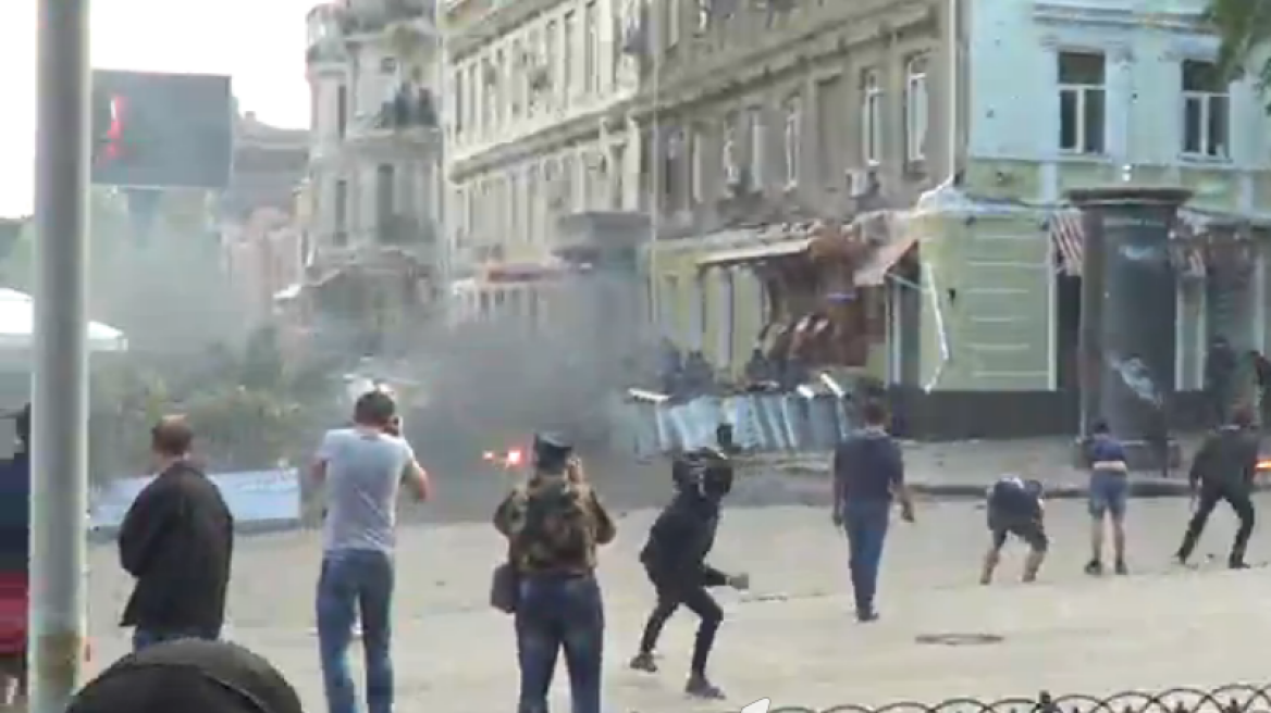 Ουκρανία: Υπό πολιορκία το Σλαβιάνσκ και η Οδησσός